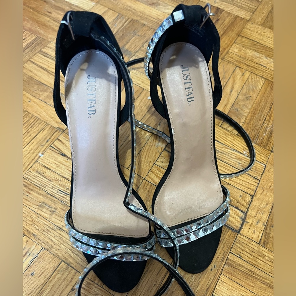 Beautiful Size 7 Women’s Heels from Justfab